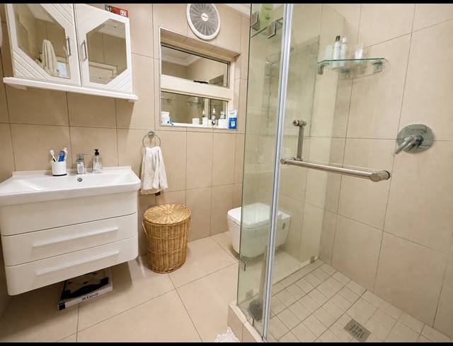 2 BEDROOM APARTMENT FOR SALE IN NORTHCLIFF
